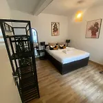 Jolie 2 Pieces Metro Voltaire - Paris 11 - 2P