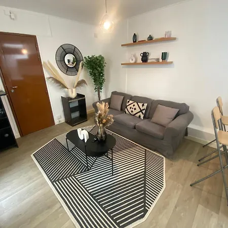 Apartment Jolie 2 Pieces Metro Voltaire - 11 - 2p *